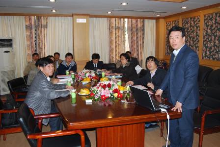 太阳城集团
分党委书记、材料实验教学中心唐颂超做验收汇报